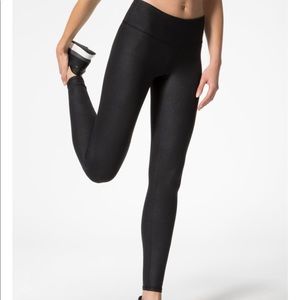 ALO yoga black airbrush legging